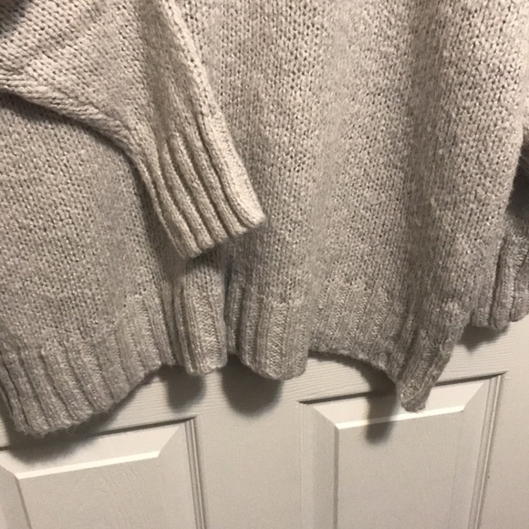 Aerie extra soft  oversized knit - Picture 3 of 4